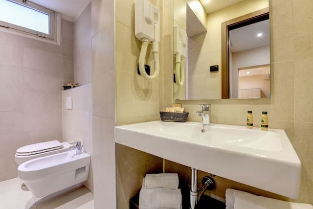 Economy Room