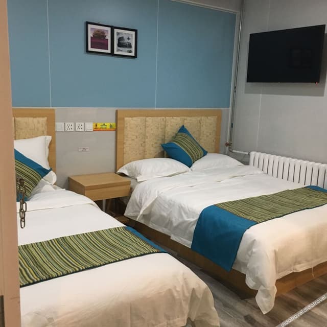 Budget Twin Room (Without window)