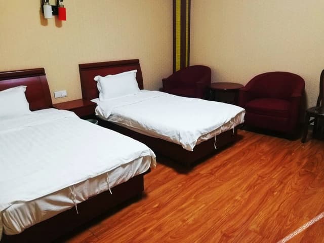 Business Standard Room