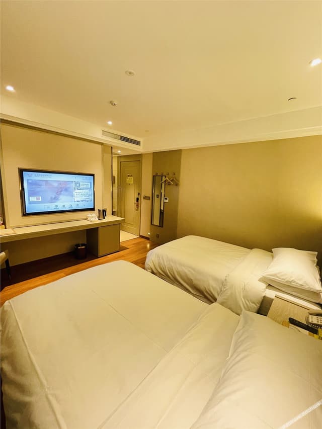Panoramic Twin Room