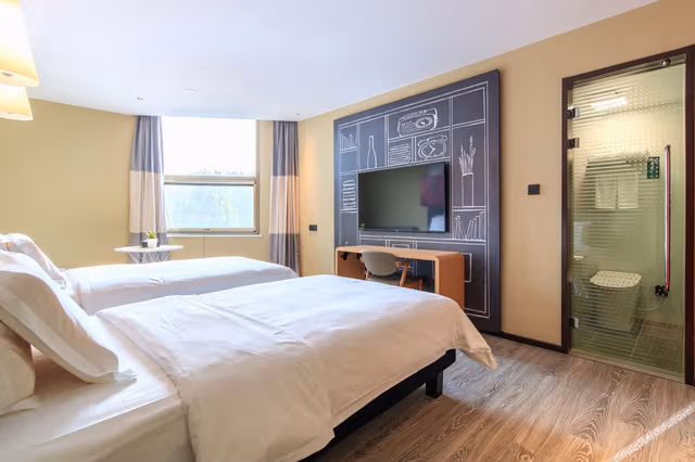 2-bed Room
