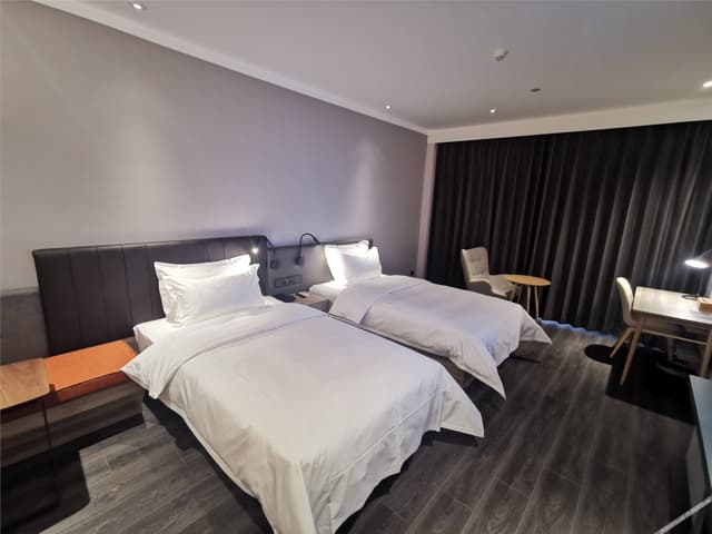 Business Room (2 beds)