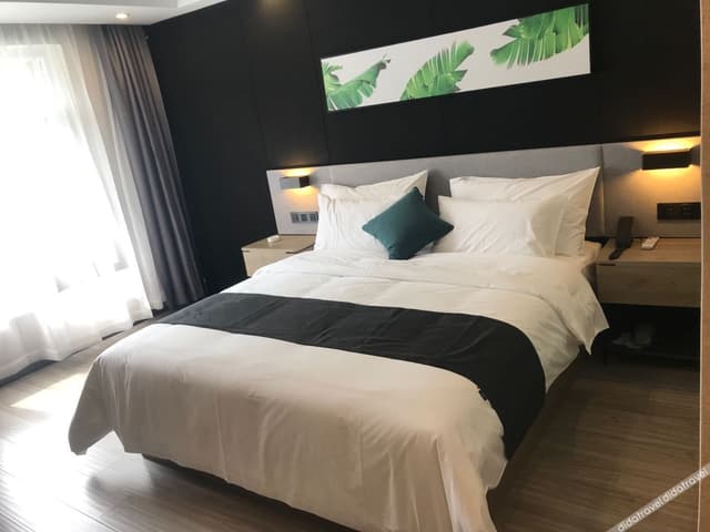 Boutique Queen Room