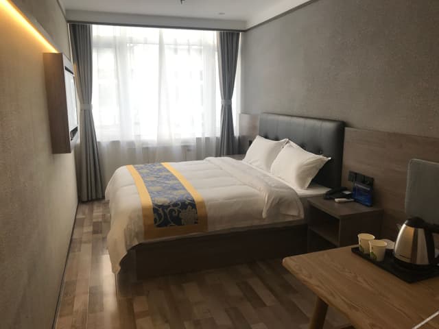 Superior Queen Room