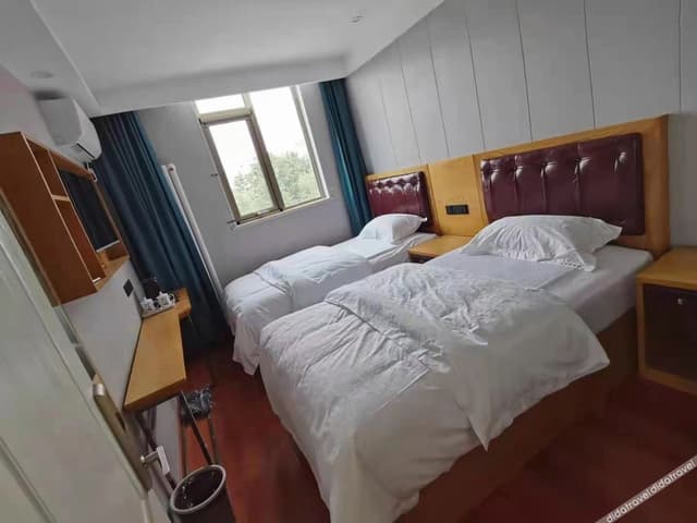Deluxe Room (2 Beds)