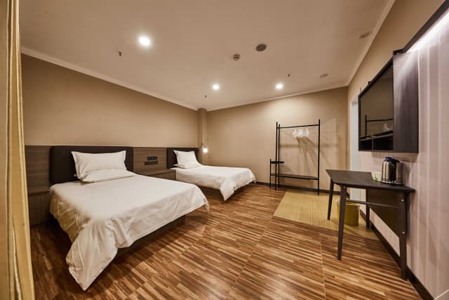 Guestroom (2 beds)