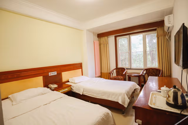 Standard Room (2 beds)