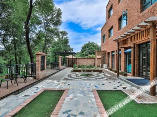 Weili Xiangju Villa (Beijing Yanqing Store)