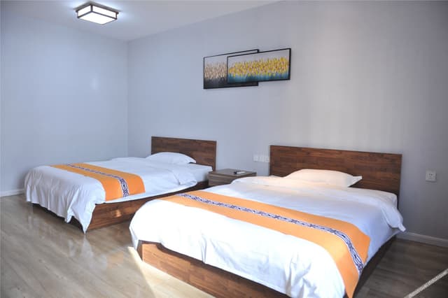 Comfy Twin Room