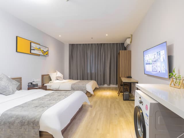 Comfy Twin Room