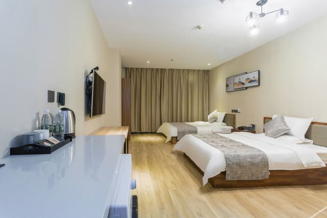 Comfy Twin Room