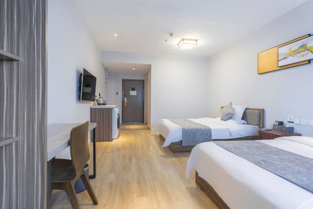 Comfy Twin Room