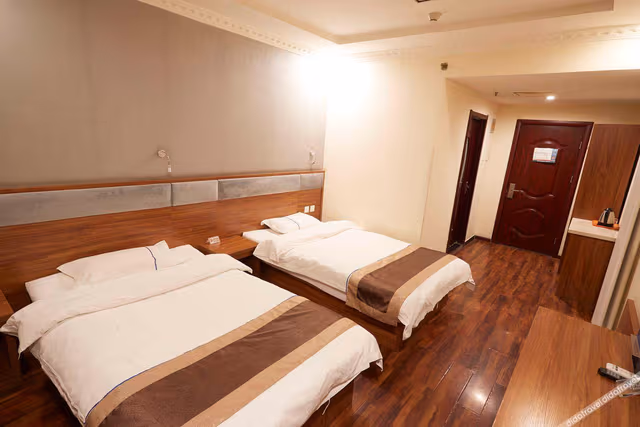 Business Standard Room
