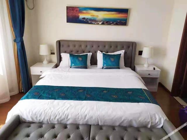 Panoramic Deluxe Queen Room