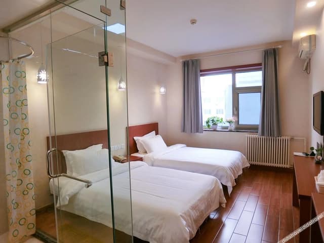 Business Standard Room