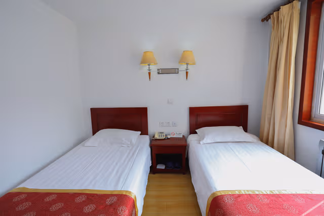 Standard Room (2 Beds)