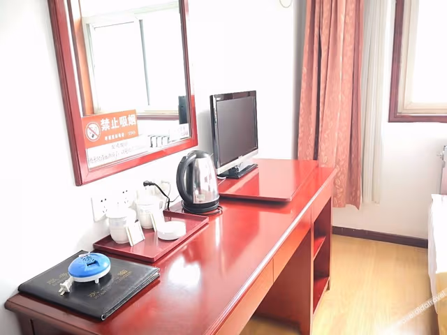 Standard Room (2 Beds)