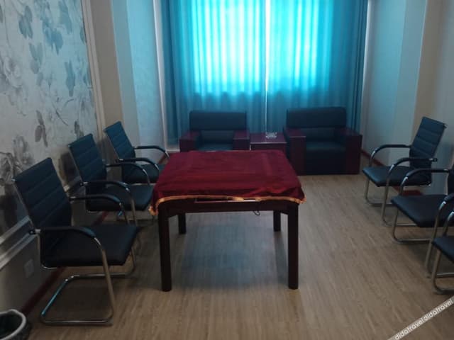 Business suite