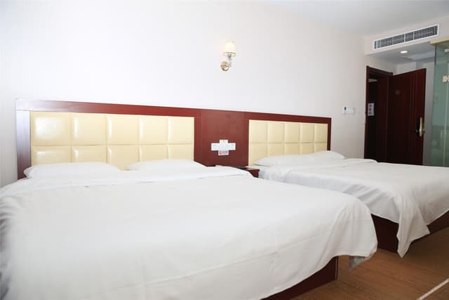 Business Triple Room