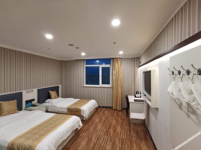 Business Room (2 beds)
