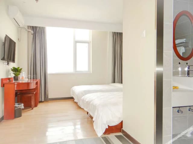 Deluxe Room (2 Beds)