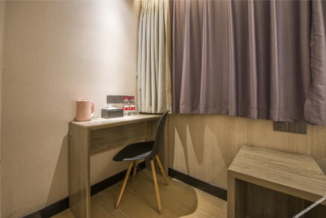 Xi'an Deluxe Twin Room