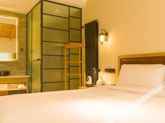 Sky City Loft Room