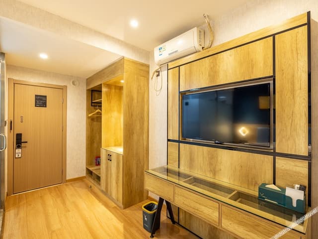 Selected Room (Double bed) (No window)