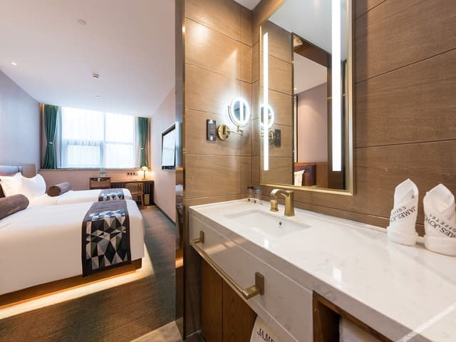 Business 2-bed Room