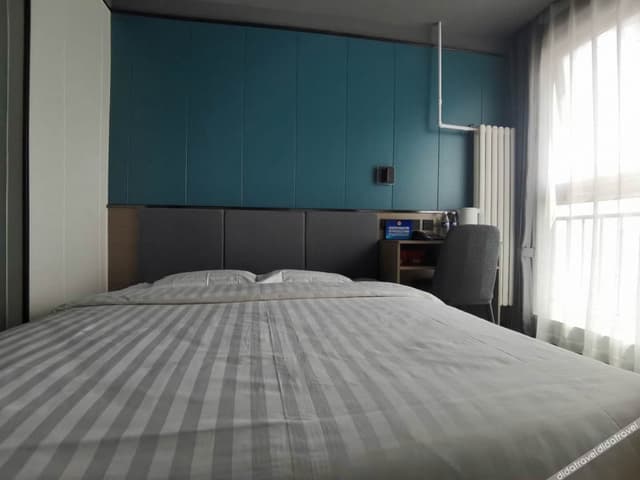 Queen Room
