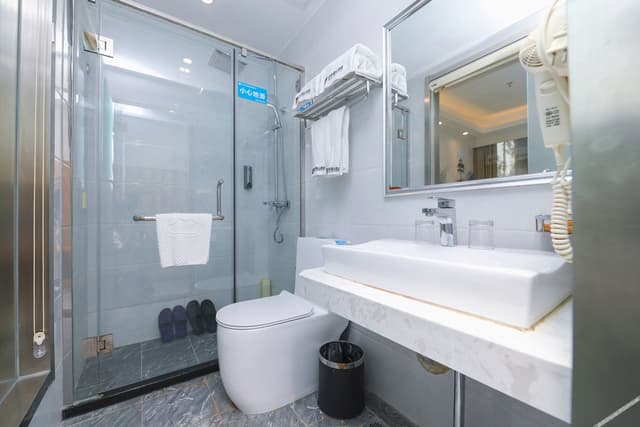 Business Standard Room