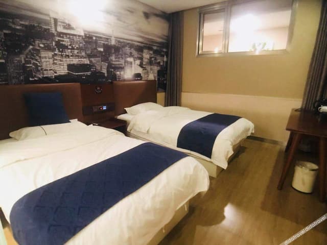 Standard Room (2 beds)