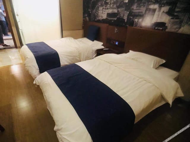 Standard Room (2 beds)