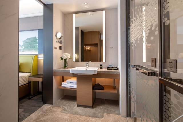 Deluxe 2-bed Room