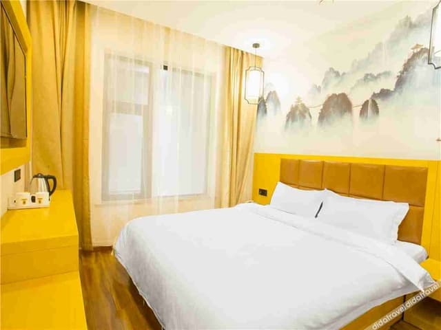 Zero Pressure Standard Double Bed Room
