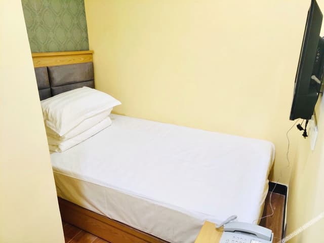 Single Room