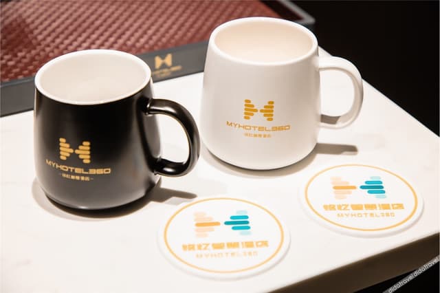Deluxe Business Suite