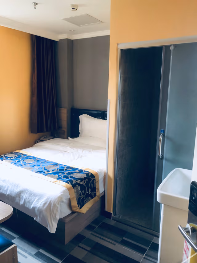 Superior Queen Room