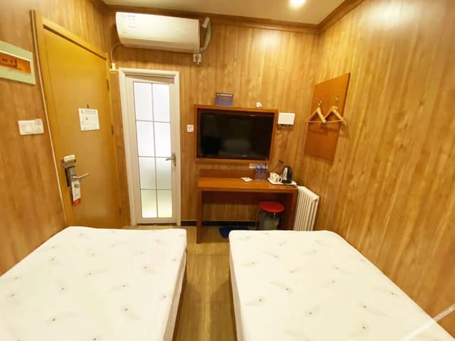 Standard Room (2 beds)