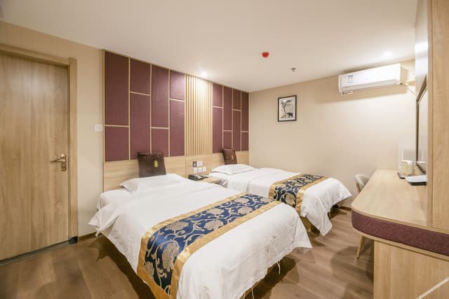 Standard Twin Room (No window)