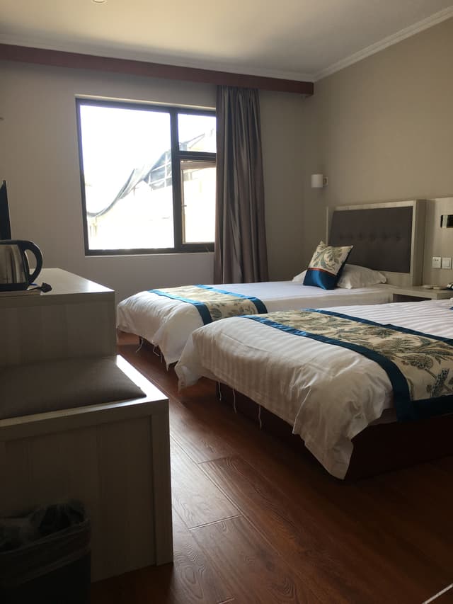 Business suite