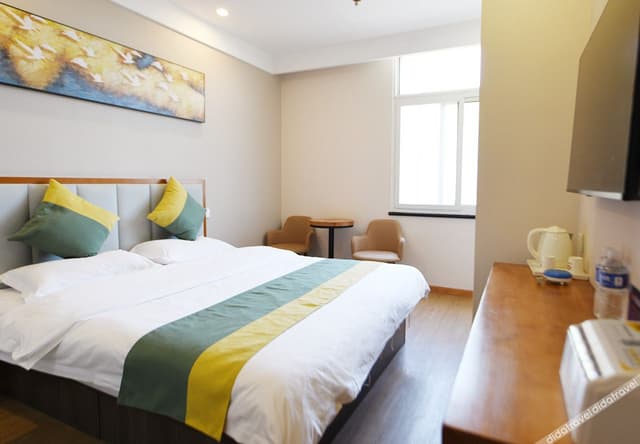 Cozy Double Room