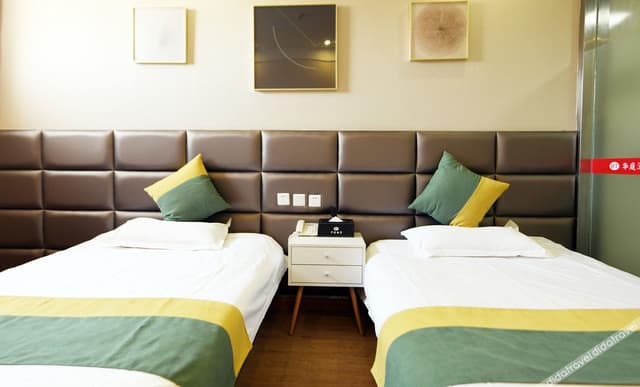 Cozy Room (2 beds)