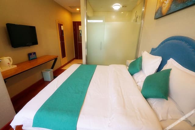Cozy Double Room