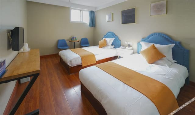 Cozy Room (2 beds)