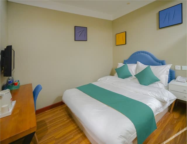 Comfy Double Room (Without window)