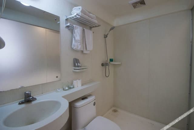 Guestroom (2 beds)