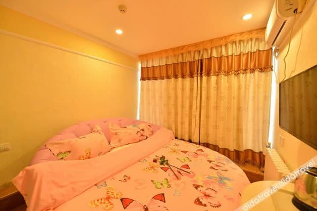 True Love Theme Room