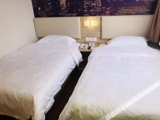 Super 8 Hotel (Beijing Qianmen Tiantan Park Dongmen)4
