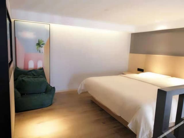 Sunshine Duplex Room (Double Bed)